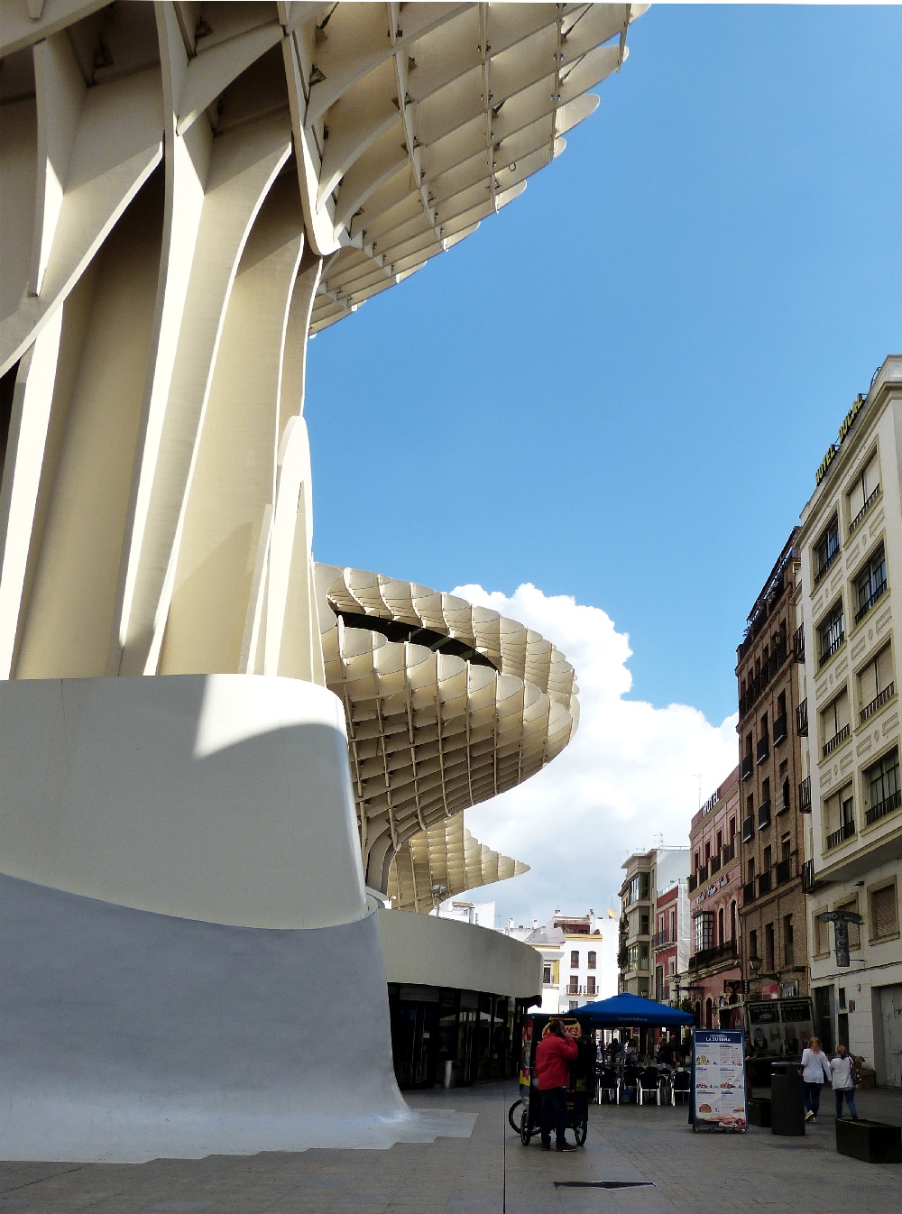 Metrolpol Parasol Sevilla